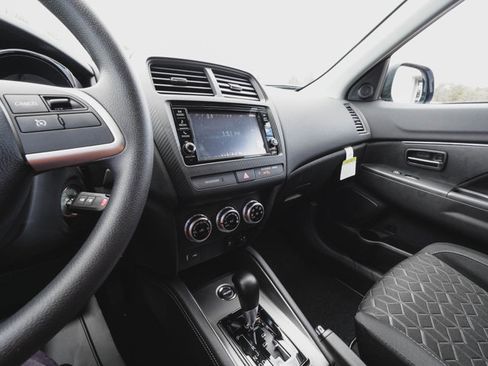 New 2025 Mitsubishi Outlander Sport ES image 17