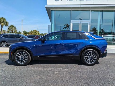 New 2025 Cadillac Lyriq Sport image 7