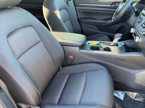 Certified 2025 Nissan Altima 2.5 S image 11