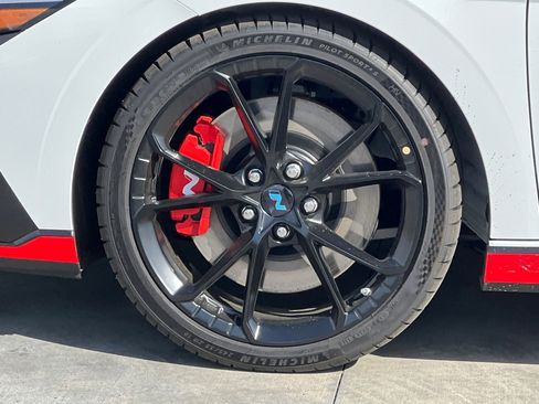 New 2025 Hyundai Elantra N image 33