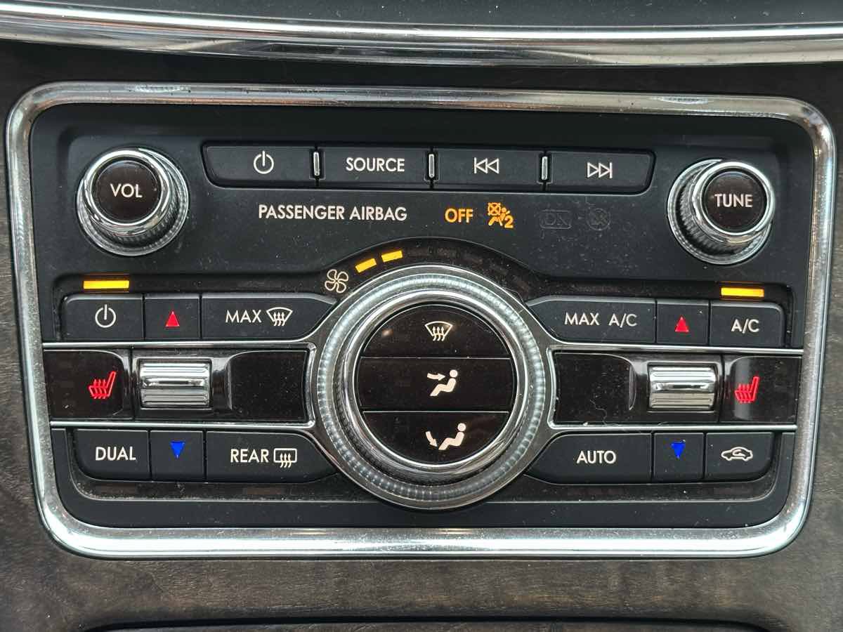 Used 2017 Lincoln Continental Select FWD image 18