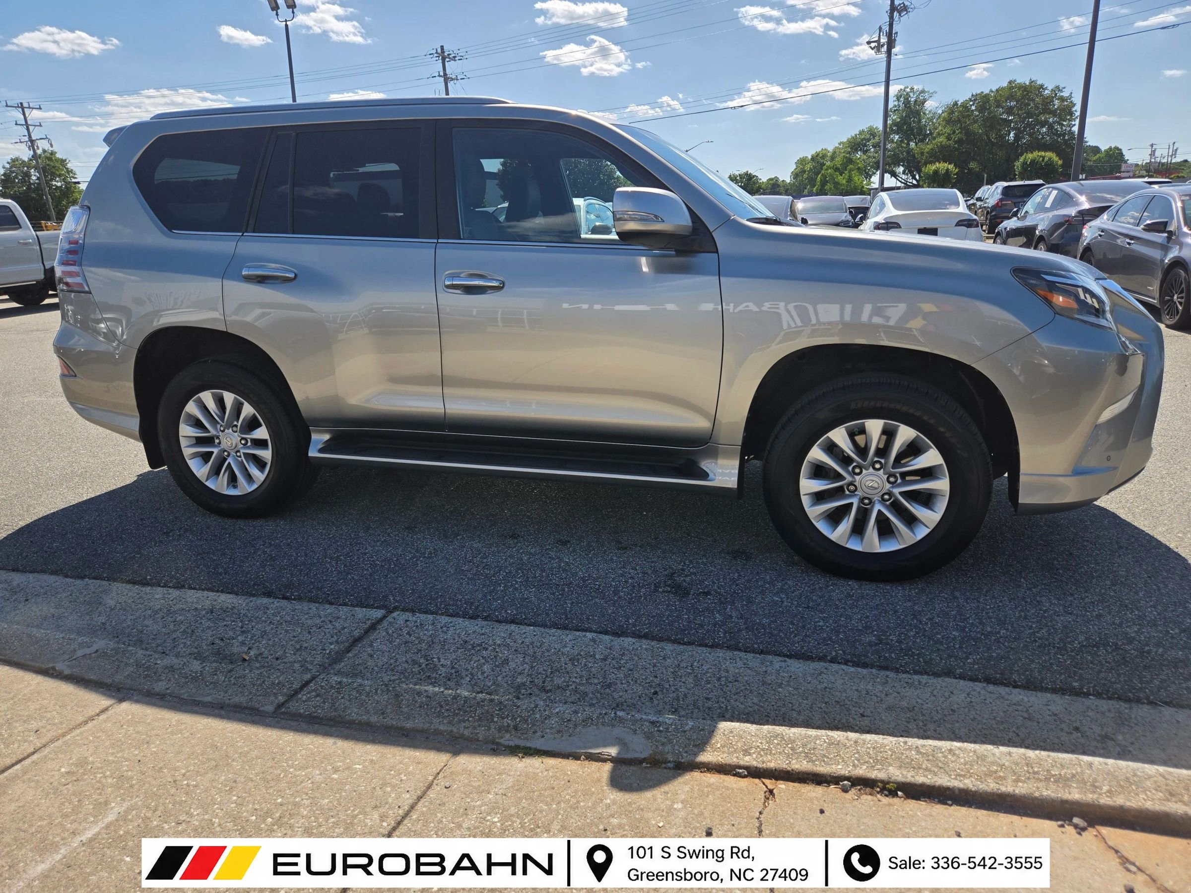 Used 2021 Lexus GX 460 Premium w/ Premium Package AWD/4WD image 30