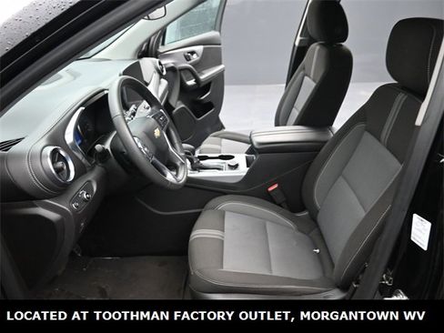Used 2023 Chevrolet Blazer LT image 13