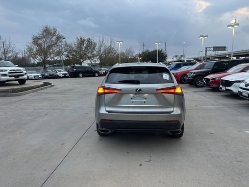 Used 2018 Lexus NX 300 FWD image 6