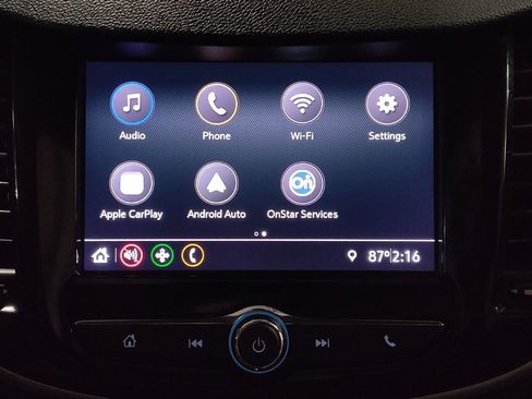 Used 2020 Chevrolet Trax LT FWD image 25