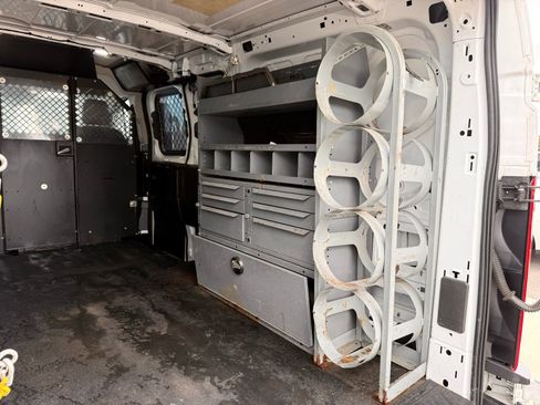 Used 2019 Ford Transit 250 130 Low Roof RWD image 23