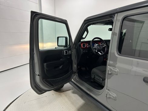 Used 2020 Jeep Wrangler Unlimited Rubicon AWD/4WD image 24