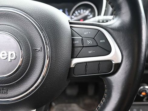 Used 2018 Jeep Compass Latitude image 20