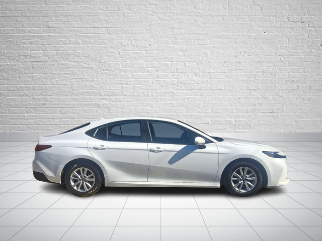 Used 2025 Toyota Camry LE FWD image 7