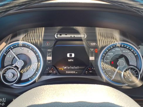 Used 2022 RAM 1500 Limited AWD/4WD image 6