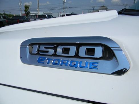Used 2022 RAM 1500 Big Horn RWD image 9