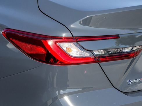 Used 2026 Toyota Camry LE w/ Convenience Package FWD image 8
