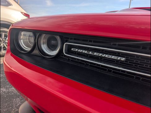 Used 2019 Dodge Challenger R/T RWD image 22