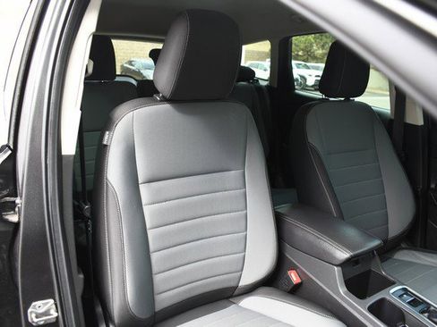 Used 2018 Ford Escape S image 26