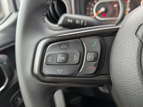 Used 2026 Jeep Wrangler Unlimited Rubicon AWD/4WD image 25