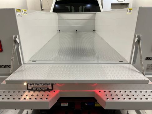 New 2026 Ford F350 XL w/ XL Chrome Package image 34