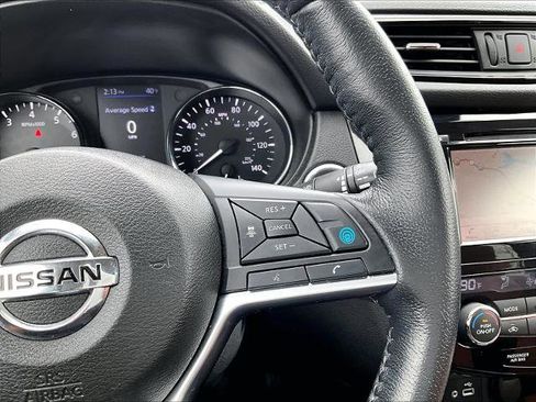 Certified 2019 Nissan Rogue SL w/ Premium Package image 24