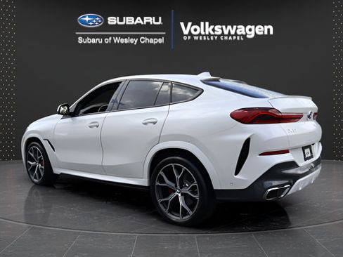 Used 2022 BMW X6 xDrive40i w/ Executive Package AWD/4WD image 6