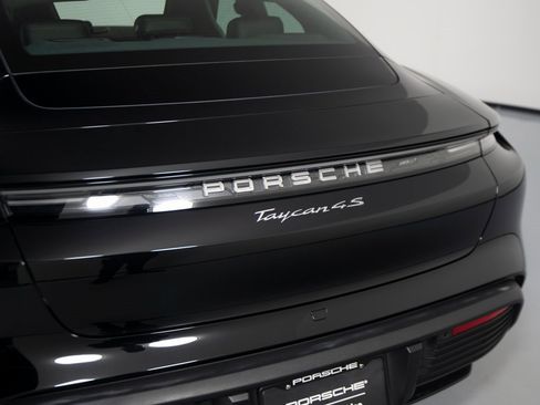 Certified 2025 Porsche Taycan 4S image 39