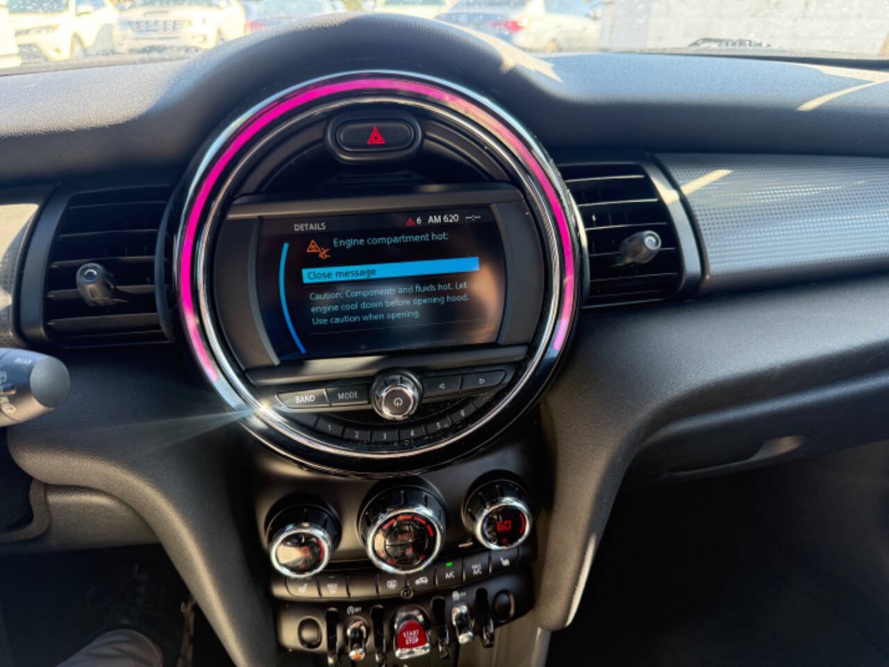 Used 2019 MINI Cooper 4-Door Hardtop FWD image 30