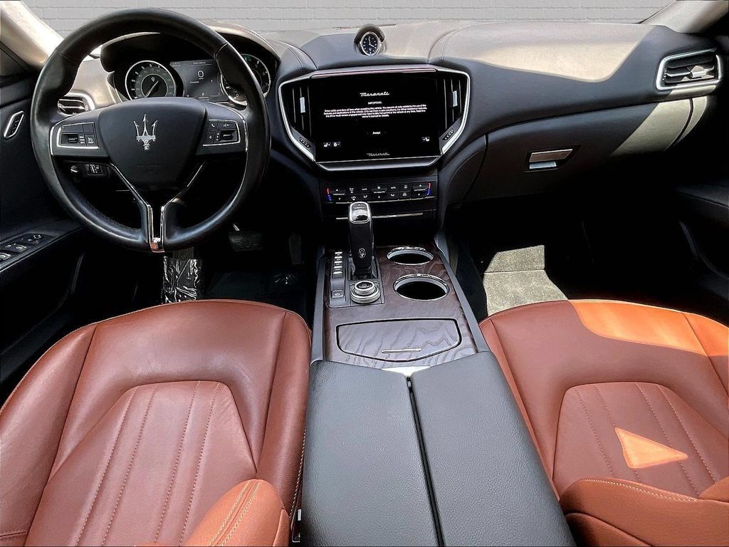 Used 2021 Maserati Ghibli S Q4 AWD/4WD image 7