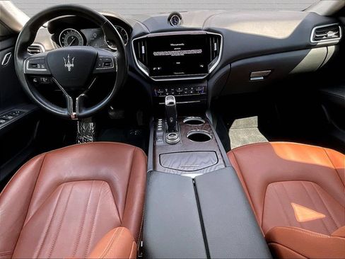 Used 2021 Maserati Ghibli S Q4 AWD/4WD image 7