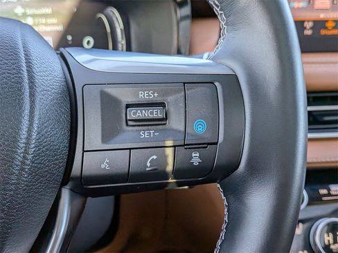 Used 2024 INFINITI QX60 Sensory image 15