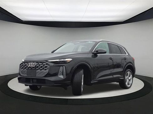 New 2025 Audi Q5 Premium Plus image 3