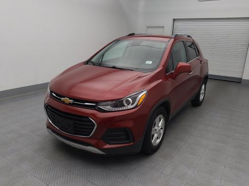 Used 2019 Chevrolet Trax LT w/ LT Convenience Package FWD image 15