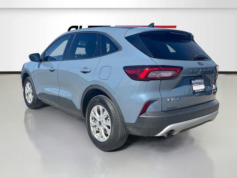 Used 2025 Ford Escape Active AWD/4WD image 5