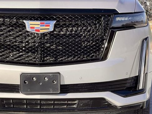 Certified 2023 Cadillac Escalade ESV Sport Platinum w/ LPO, Floor Liner Package image 10