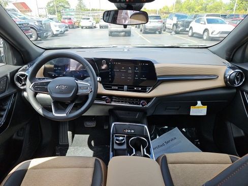 New 2026 Chevrolet Equinox ACTIV w/ Convenience Package III image 18