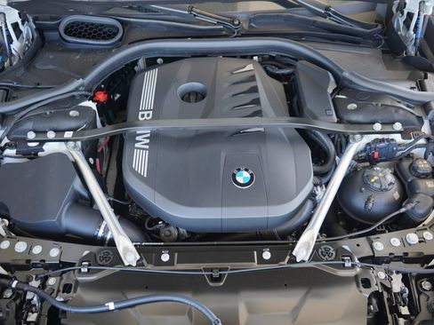 Used 2026 BMW 740i w/ Premium Package RWD image 22