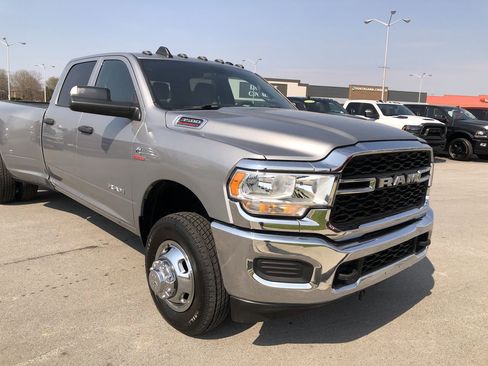 Used 2022 RAM 3500 Tradesman w/ Max Tow Package image 15