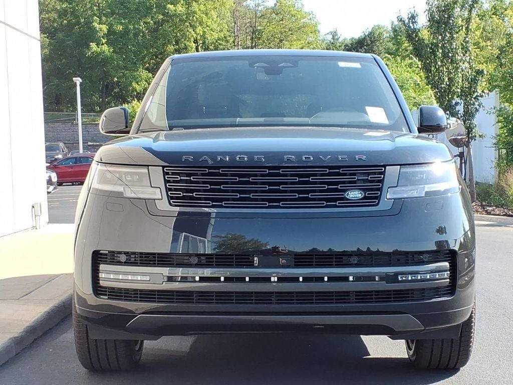 New 2026 Land Rover Range Rover SE AWD/4WD image 2