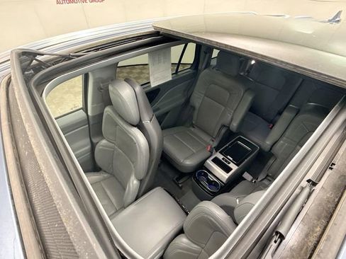 Used 2020 Lincoln Aviator Reserve w/ Equipment Group 202A AWD/4WD image 23