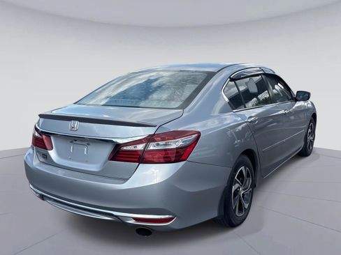 Used 2016 Honda Accord LX image 4