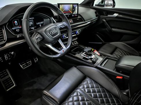 Used 2023 Audi SQ5 Prestige AWD/4WD image 12