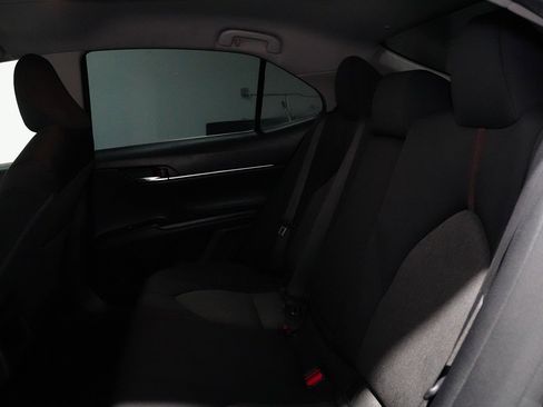 Used 2019 Toyota Camry LE image 17