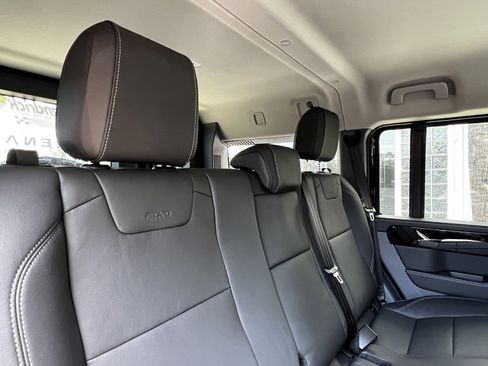 Used 2025 INEOS Grenadier Fieldmaster Edition image 27