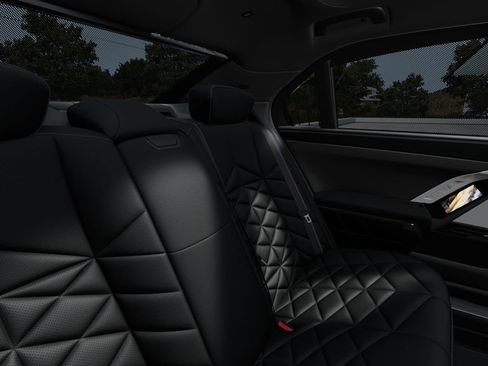 New 2026 BMW 740i w/ Premium Package image 12