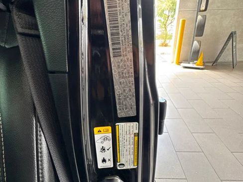 Used 2019 Jeep Wrangler Unlimited Sahara AWD/4WD image 19