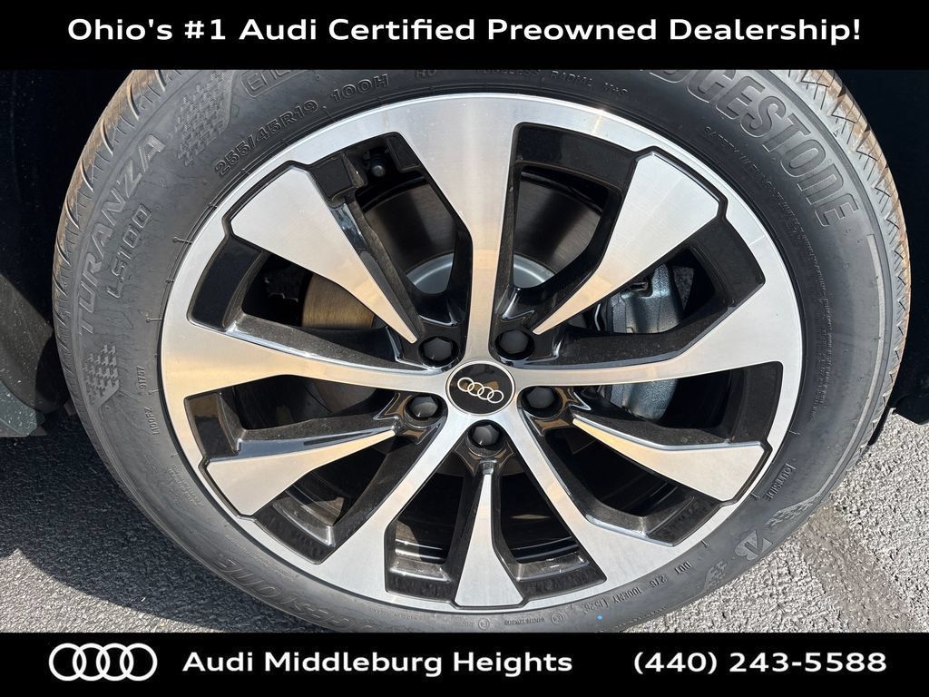 Used 2026 Audi Q3 quattro 2.0T AWD/4WD image 32