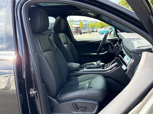 Used 2025 Audi Q7 3.0T Premium Plus AWD/4WD image 24