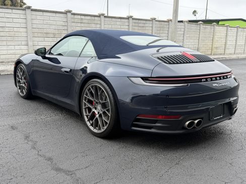 Certified 2020 Porsche 911 Carrera 4S image 3