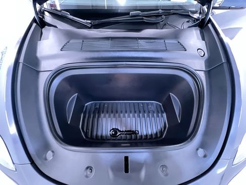 Used 2022 Tesla Model Y Performance AWD/4WD image 11