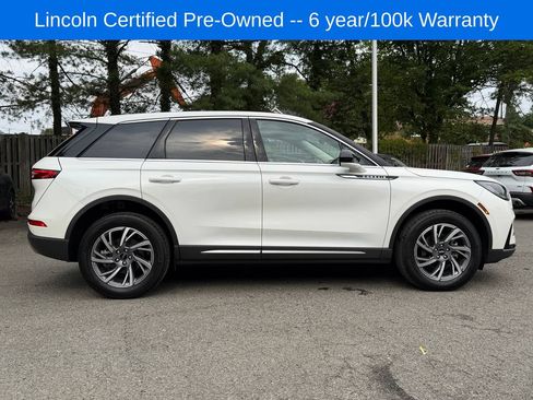 Used 2023 Lincoln Corsair AWD image 7