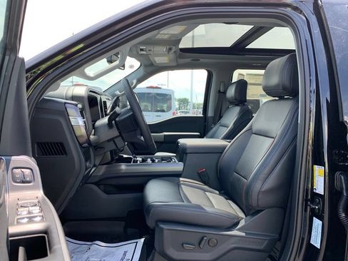 New 2026 Ford F250 Lariat w/ Black Appearance Package AWD/4WD image 5