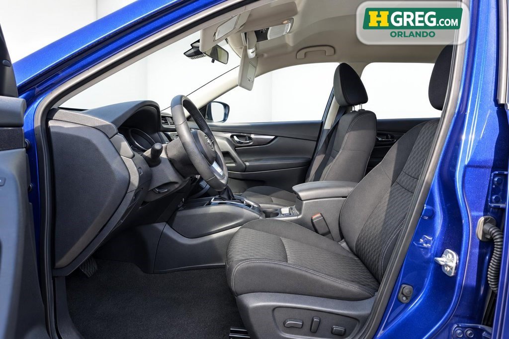 Used 2020 Nissan Rogue SV FWD image 10