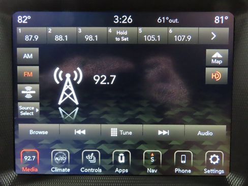 Used 2020 Jeep Gladiator Rubicon w/ Uconnect 4C Nav & Sound Group image 19